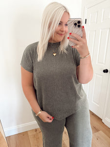 The Everyday Luxe Ribbed Set
