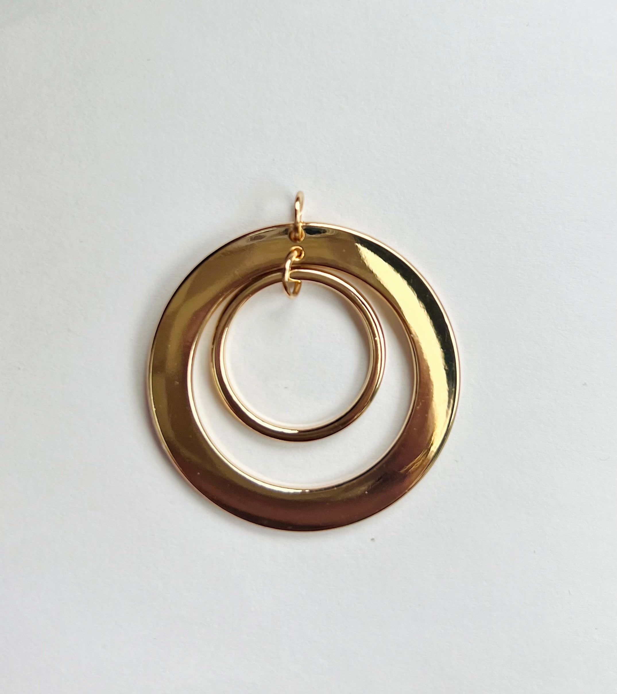 X-Large Gold Statement Circle
