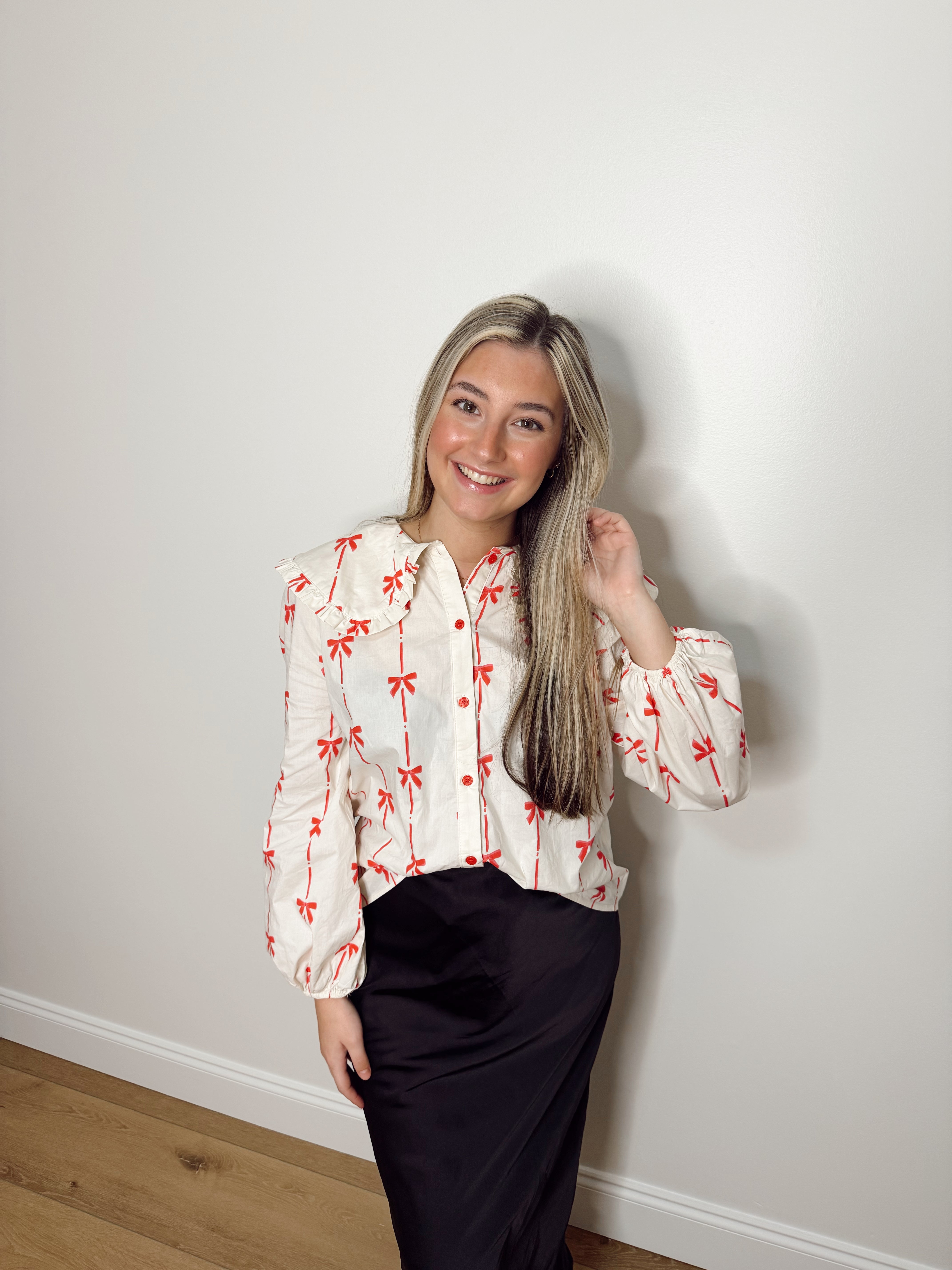 Ribbon Print Collared Blouse