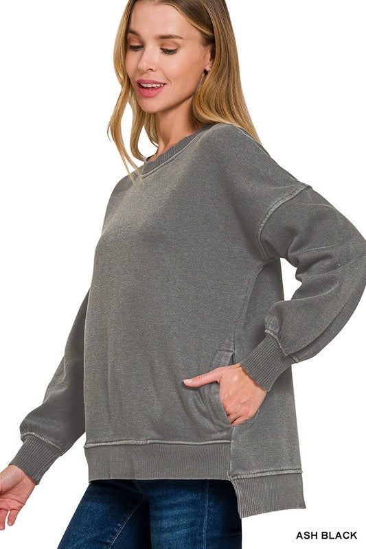 Pocketed Pullover Sweatshirt